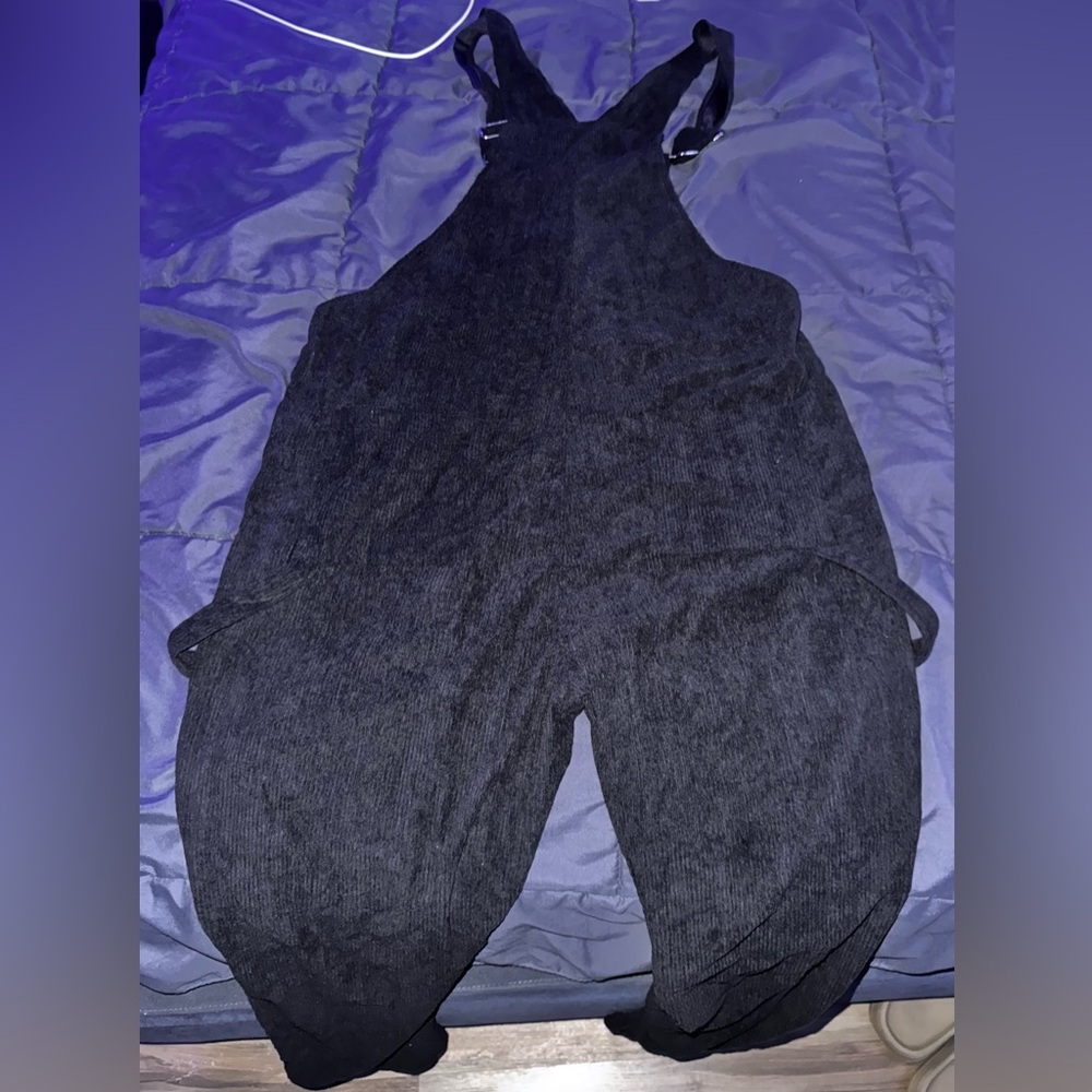 ROMWE Overalls - Picture 2 of 3